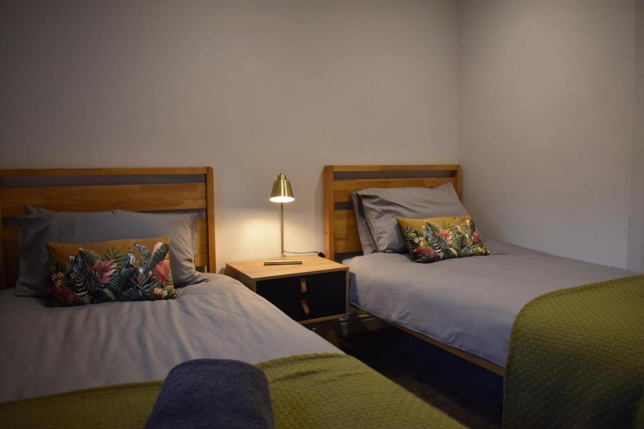 Luxury 2-Bed Barn Conversion In Llansteffan Carmarthen Eksteriør billede